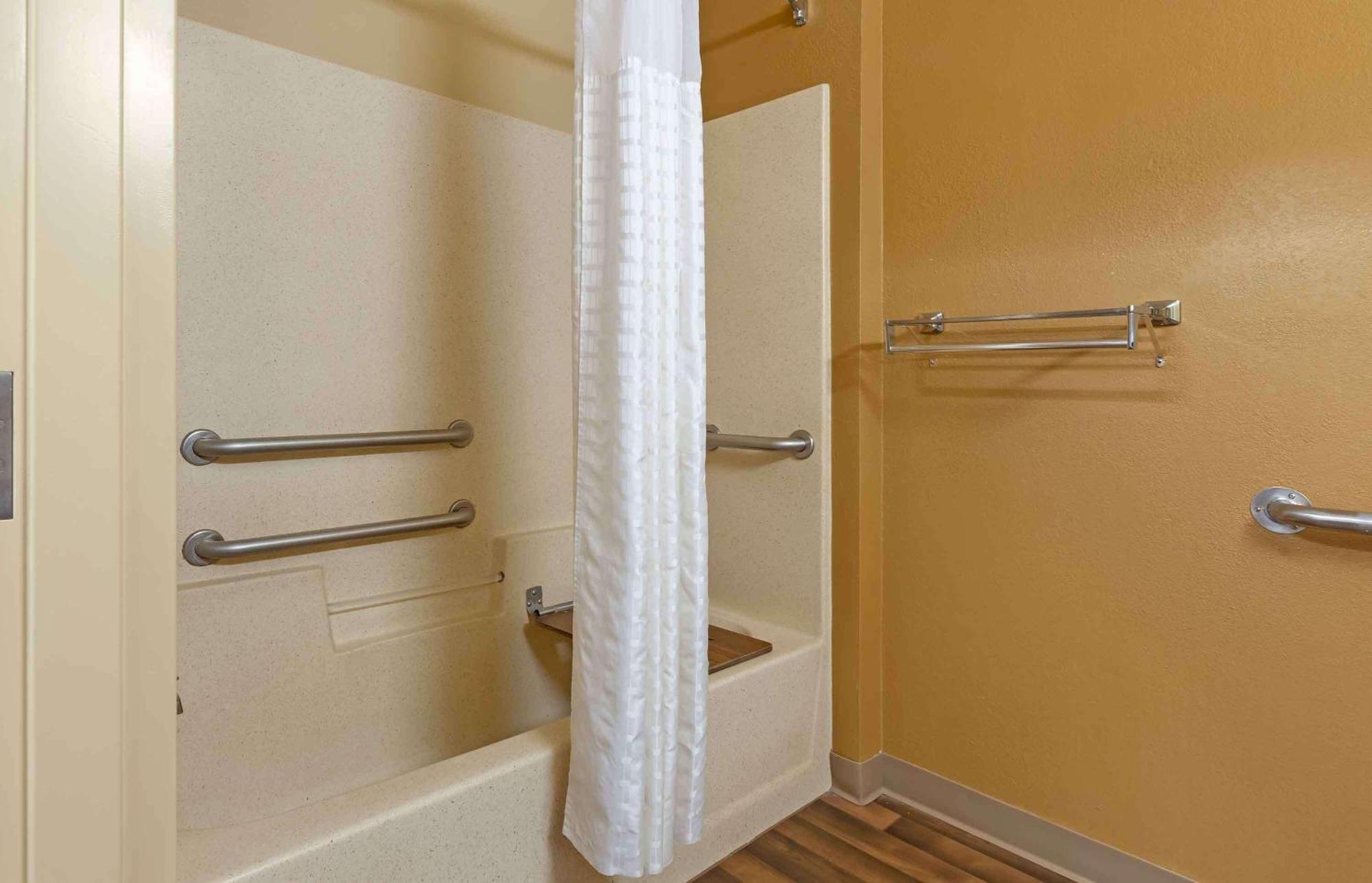 Hotel Extended America - Madison - Junction Court 2*