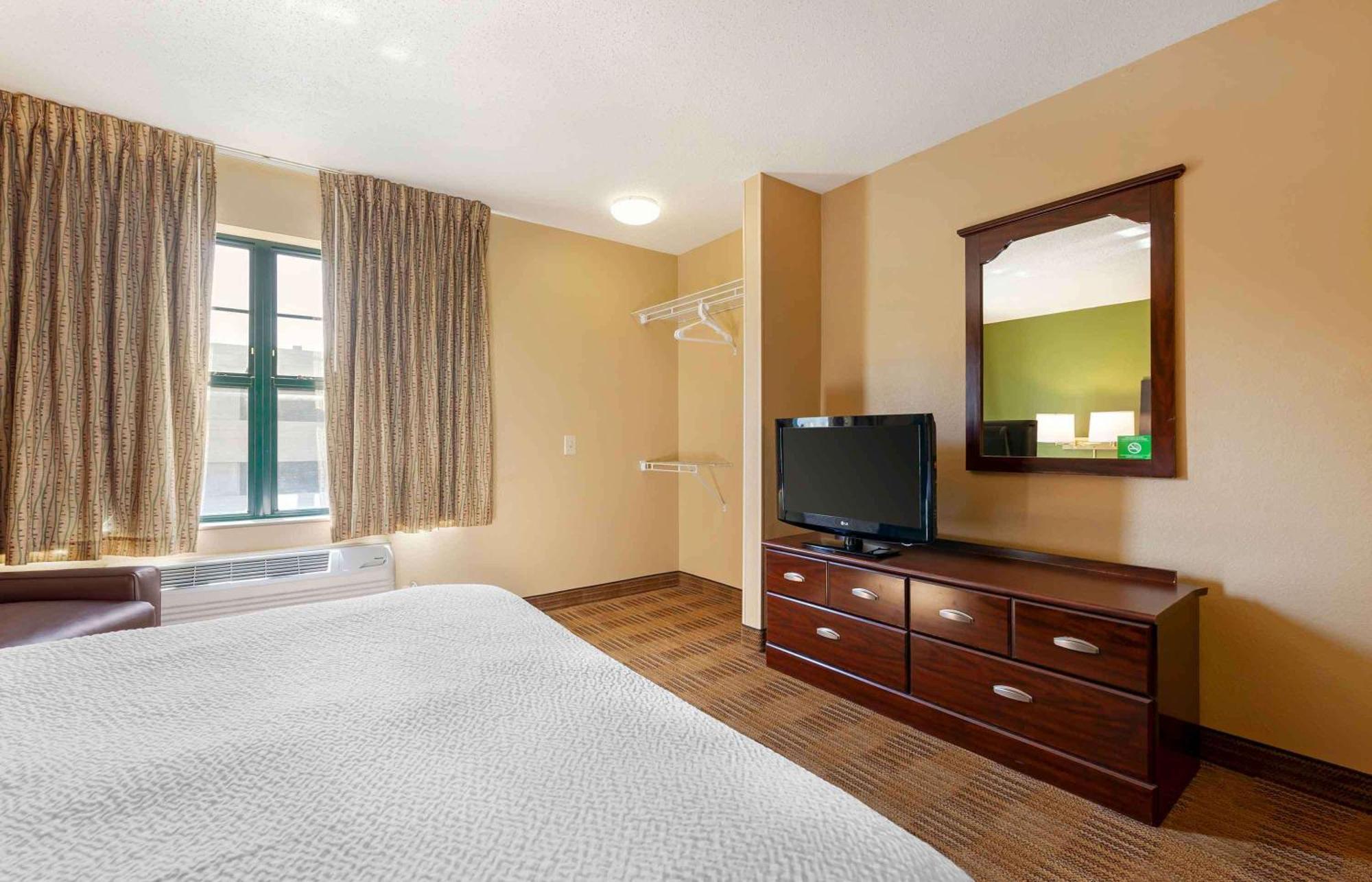 Extended America - Madison - Junction Court Hotel