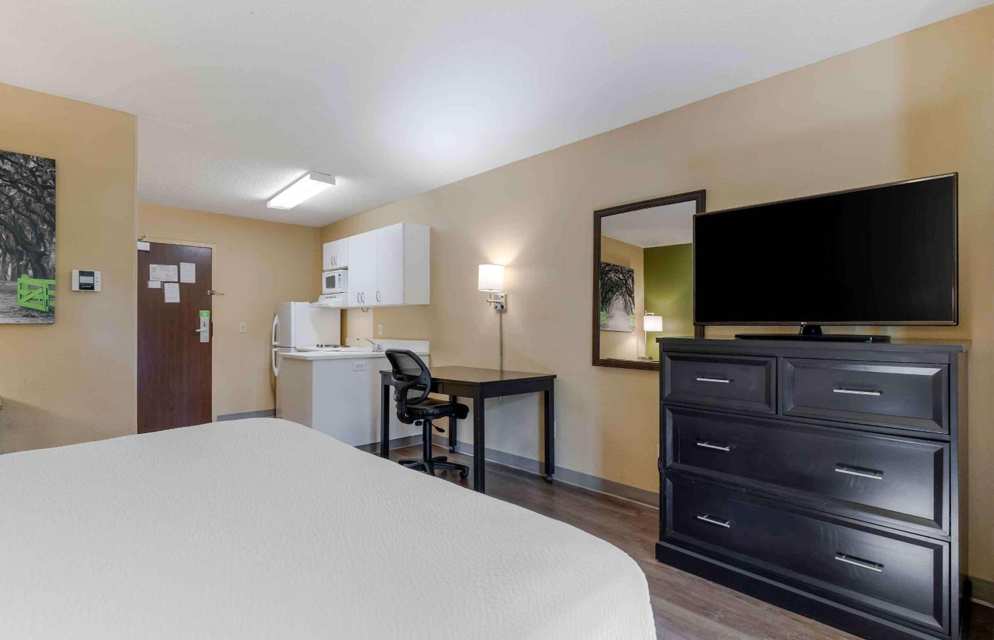 Extended America - Madison - Junction Court Hotel 2*